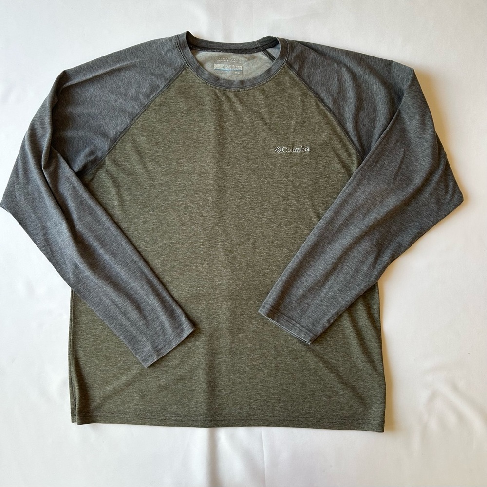 Columbia Men's Olive and Charcoal Long Sleeve Tee
